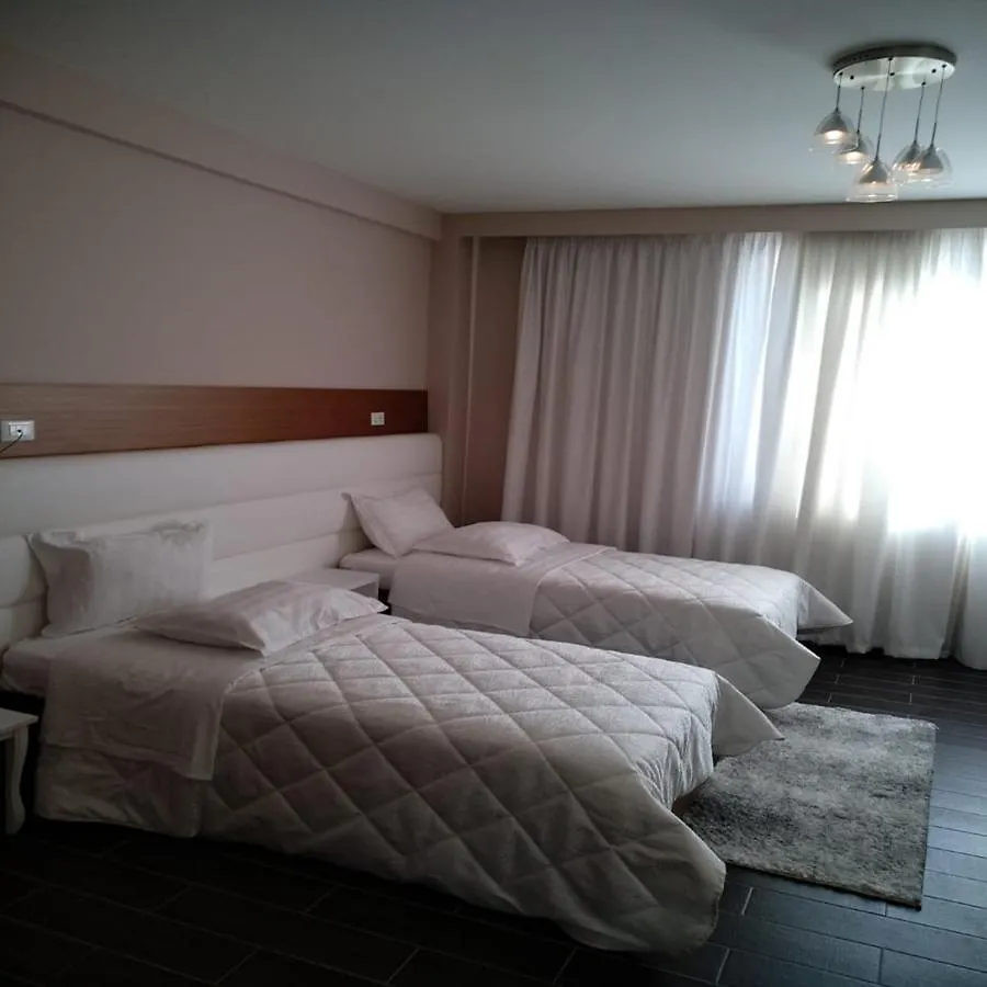 Hotel Ascua Vaqarr Albania